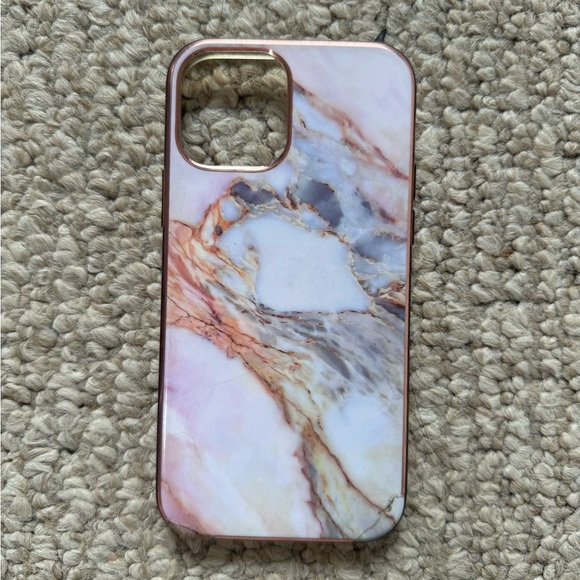 Bundle of IPhone 12 Cases - Picture 2 of 5